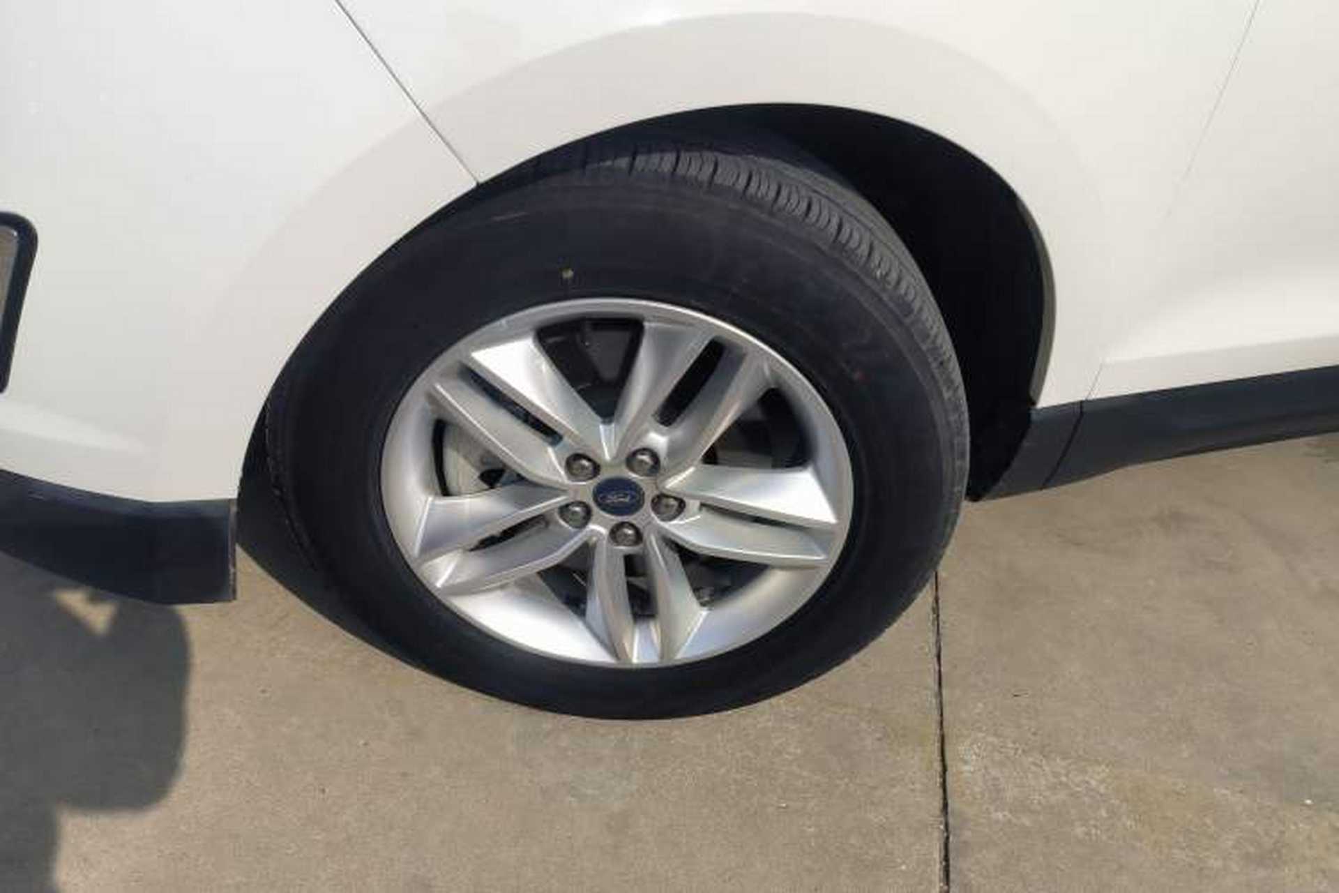 Used Ford Edge 2018 EcoBoost 245 Two-Wheel-Drive Platinum Edition 7-Seater China V Emission Standard Exterior 4