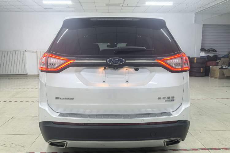 Used Ford Edge 2018 EcoBoost 245 Four-Wheel Drive Titanium 7-Seater Exterior 5