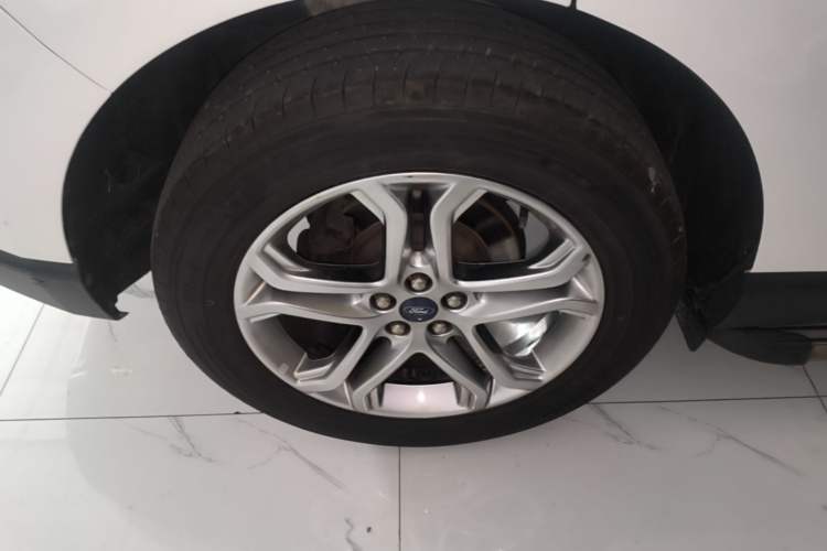 Used Ford Edge 2018 EcoBoost 245 Two-Wheel-Drive Titanium 7-Seater China V Standard Exterior 5