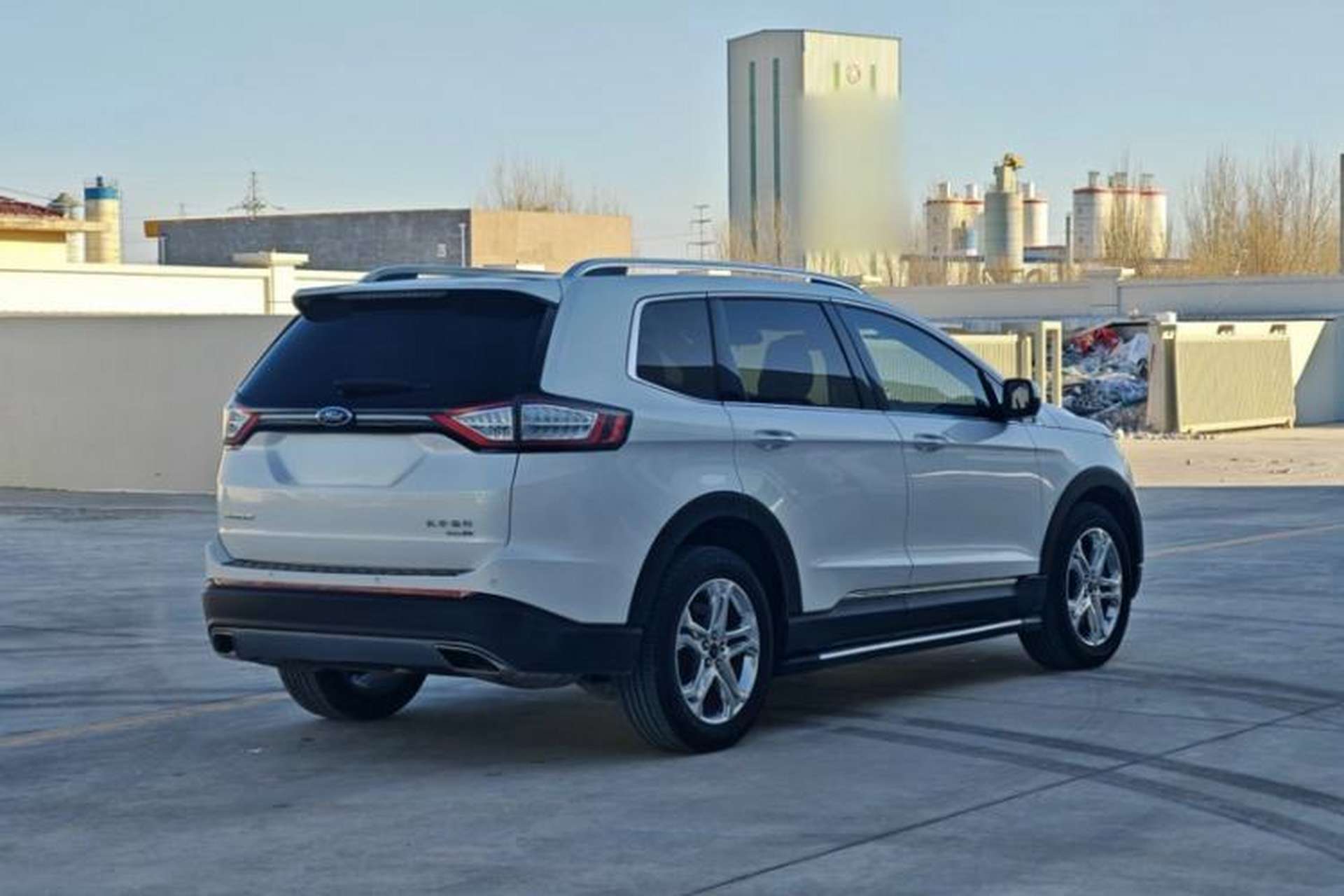 Used Ford Edge 2018 EcoBoost 245 Four-Wheel Drive Titanium 7-Seater Exterior 5
