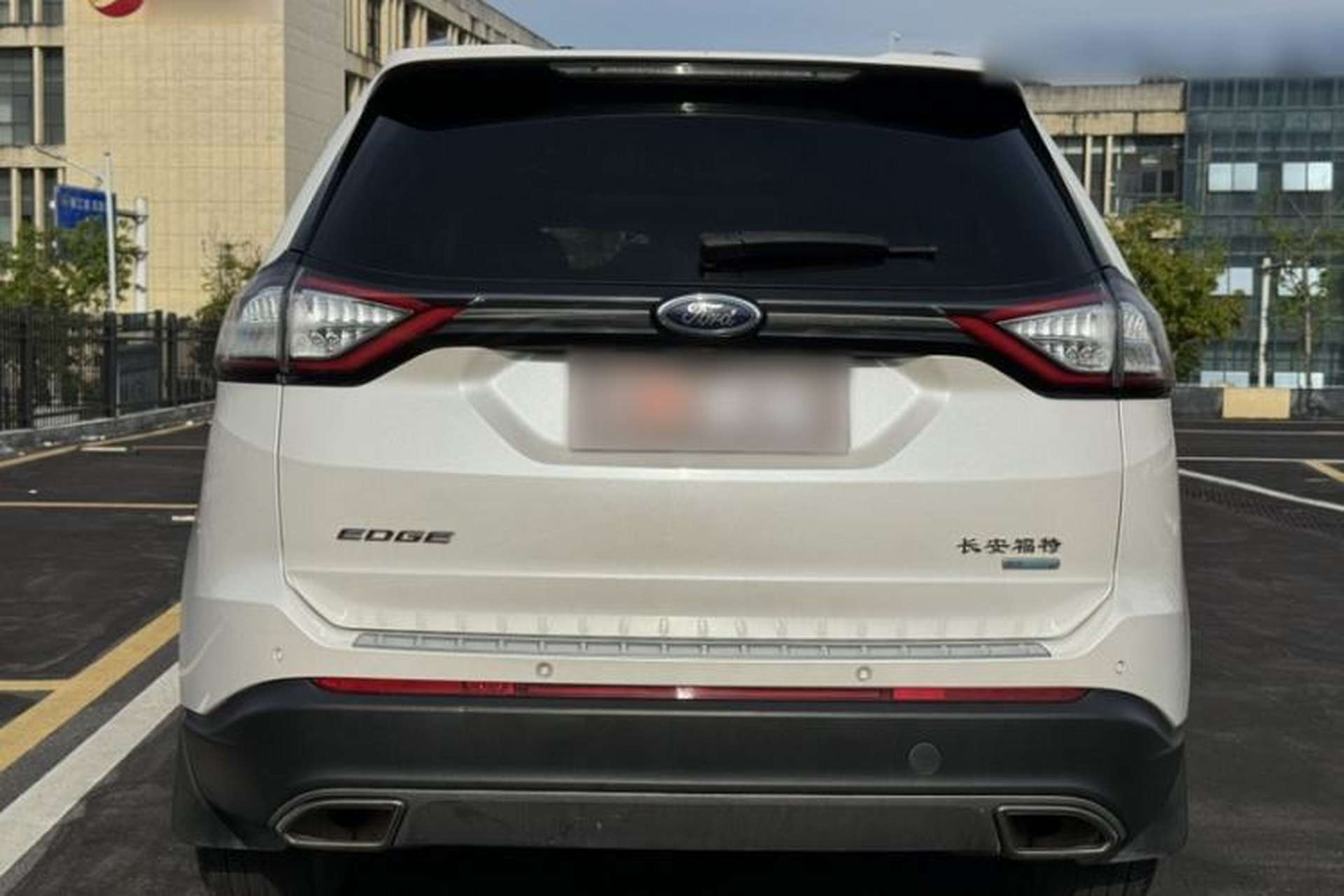 Used Ford Edge 2018 EcoBoost 245 Two-Wheel-Drive Titanium 7-Seater China V Standard Exterior 5