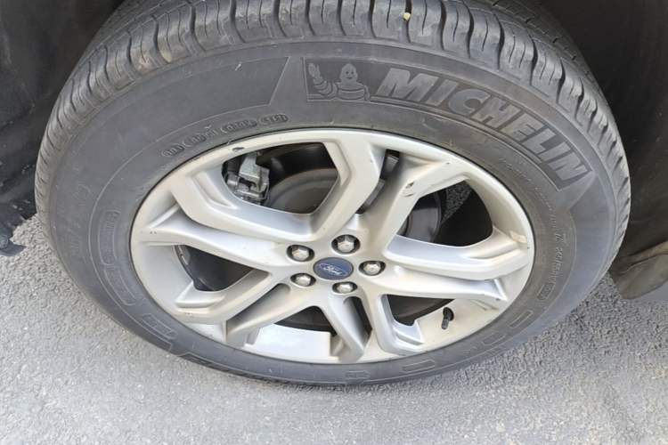 Used Ford Edge 2018 EcoBoost 245 Two-Wheel-Drive Titanium 7-Seater China V Standard Exterior 5