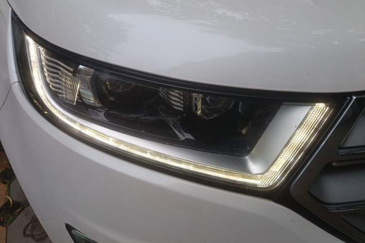 Used Ford Edge 2018 EcoBoost 245 Two-Wheel-Drive Titanium 7-Seater China V Standard Exterior 6