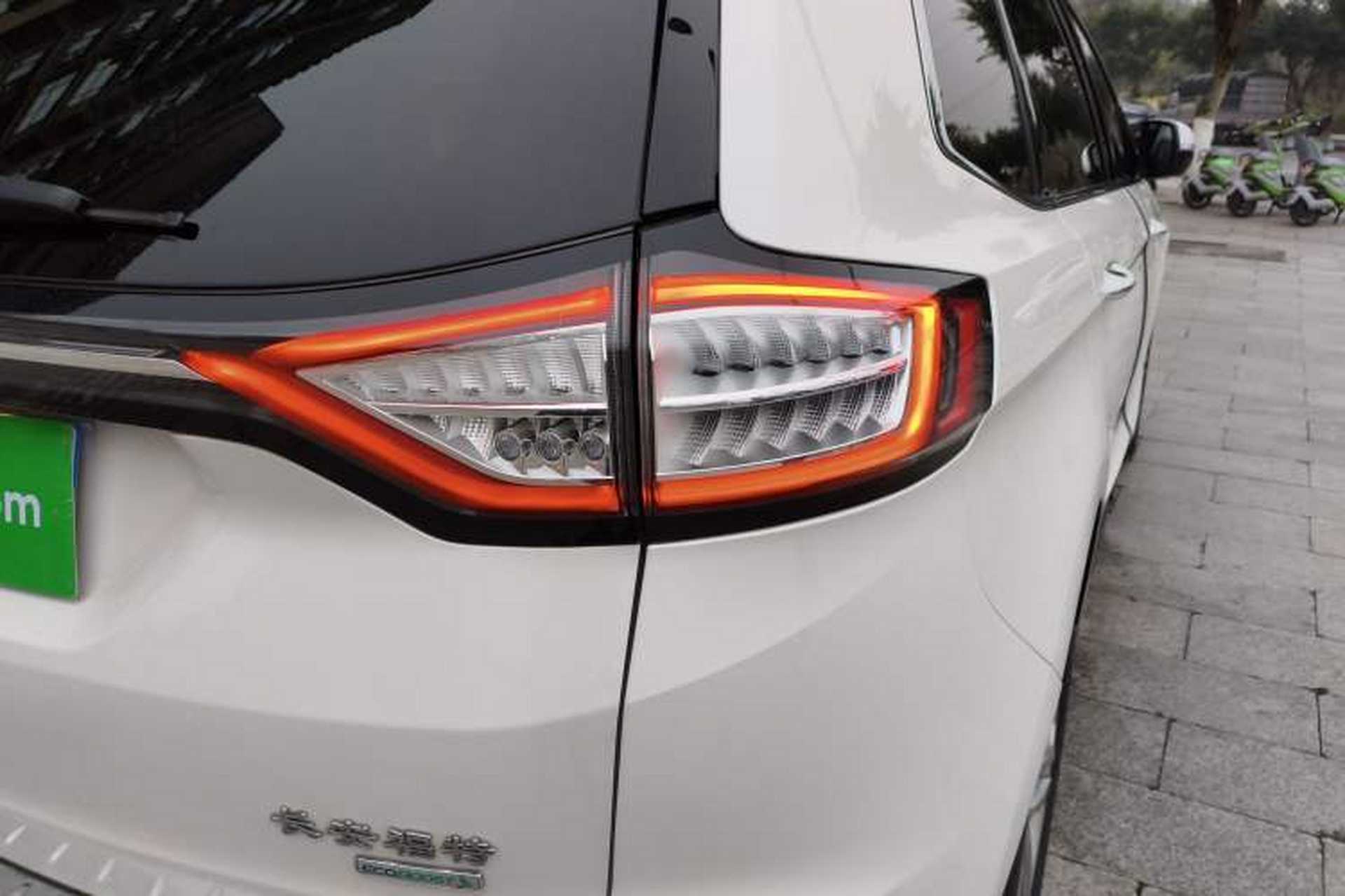 Used Ford Edge 2018 EcoBoost 245 Two-Wheel-Drive Titanium 7-Seater China VI Standard Exterior 6