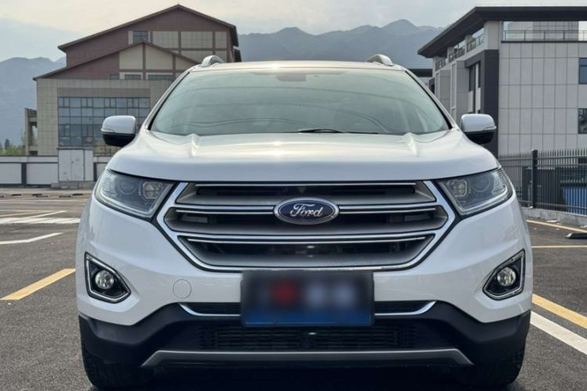 Used Ford Edge 2018 EcoBoost 245 Two-Wheel-Drive Titanium 7-Seater China V Standard Exterior 8