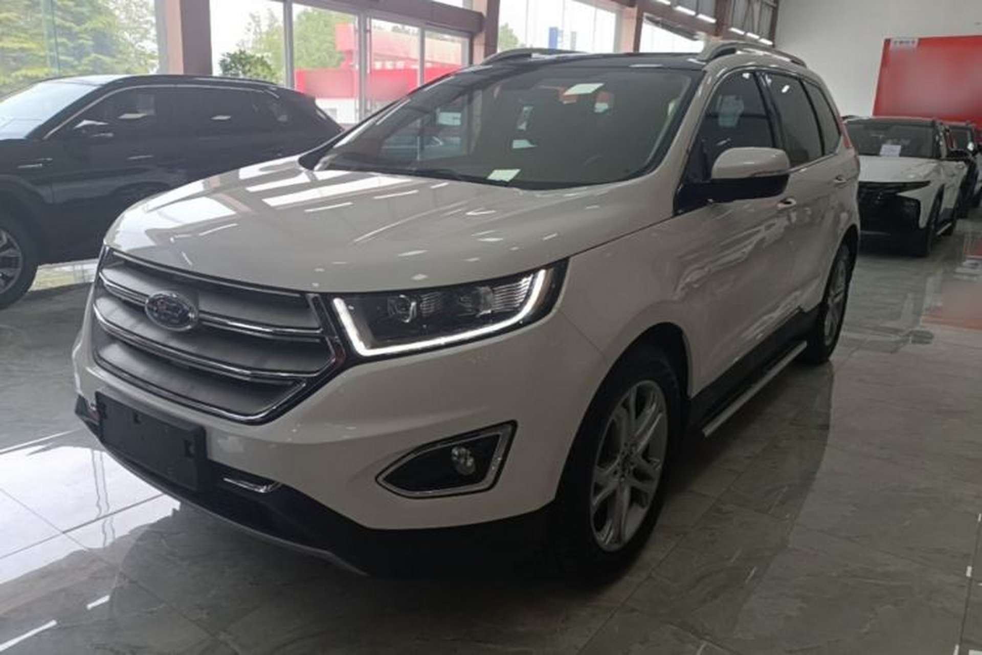 Used Ford Edge 2018 EcoBoost 245 Two-Wheel-Drive Titanium 7-Seater China V Standard Front Left 45 Deg