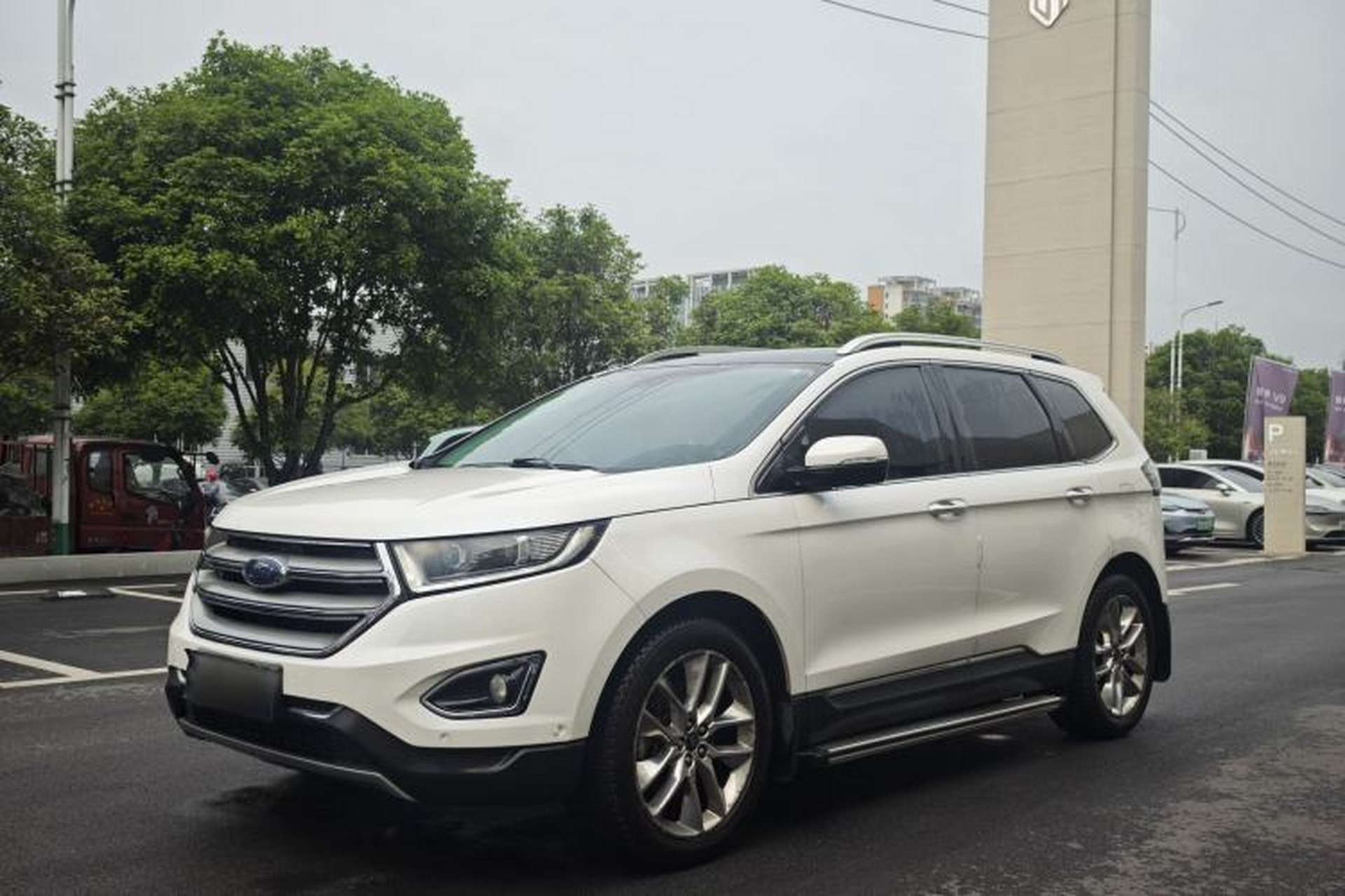 Used Ford Edge 2018 EcoBoost 245 Four-Wheel Drive Titanium 7-Seater Front Left 45 Deg