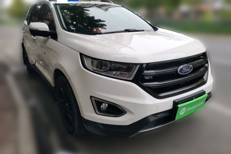 Used Ford Edge 2018 EcoBoost 245 Two-Wheel-Drive Platinum Edition 5 Seats Front Right 45 Deg