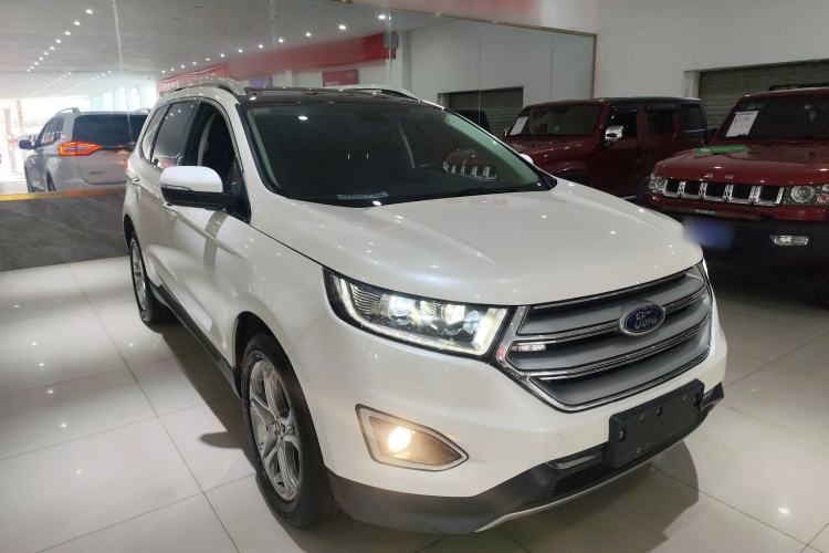 Used Ford Edge 2018 EcoBoost 245 Two-Wheel-Drive Titanium 7-Seater China V Standard Front Right 45 Deg