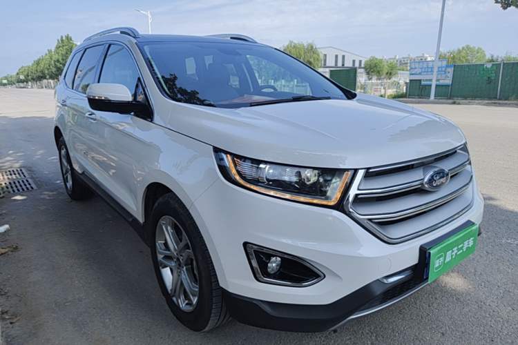 Used Ford Edge 2018 EcoBoost 245 Two-Wheel-Drive Titanium 7-Seater China V Standard Front Right 45 Deg