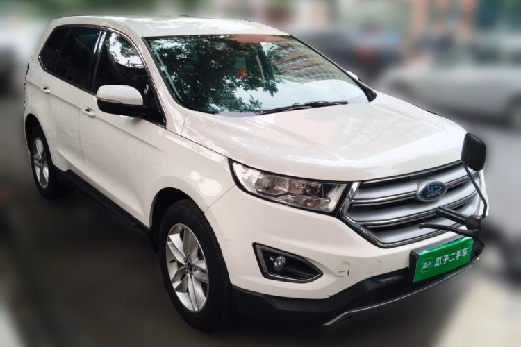 Used Ford Edge 2018 EcoBoost 245 Two-Wheel-Drive Platinum Edition 5 Seats Front Right 45 Deg