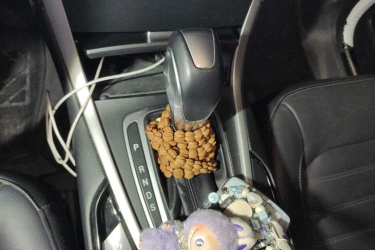 Used Ford Edge 2018 Facelifted EcoBoost 245 Two-Wheel-Drive Platinum Edition 5 Seats China V Emission Standard Gear Lever