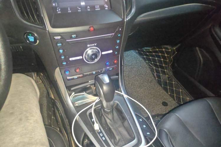 Used Ford Edge 2018 EcoBoost 245 4x4 Titanium Plus 7-Seater China V Standard Gear Lever