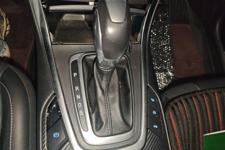 Used Ford Edge 2018 EcoBoost 245 4x4 Titanium Plus 7-Seater China V Standard Gear Lever