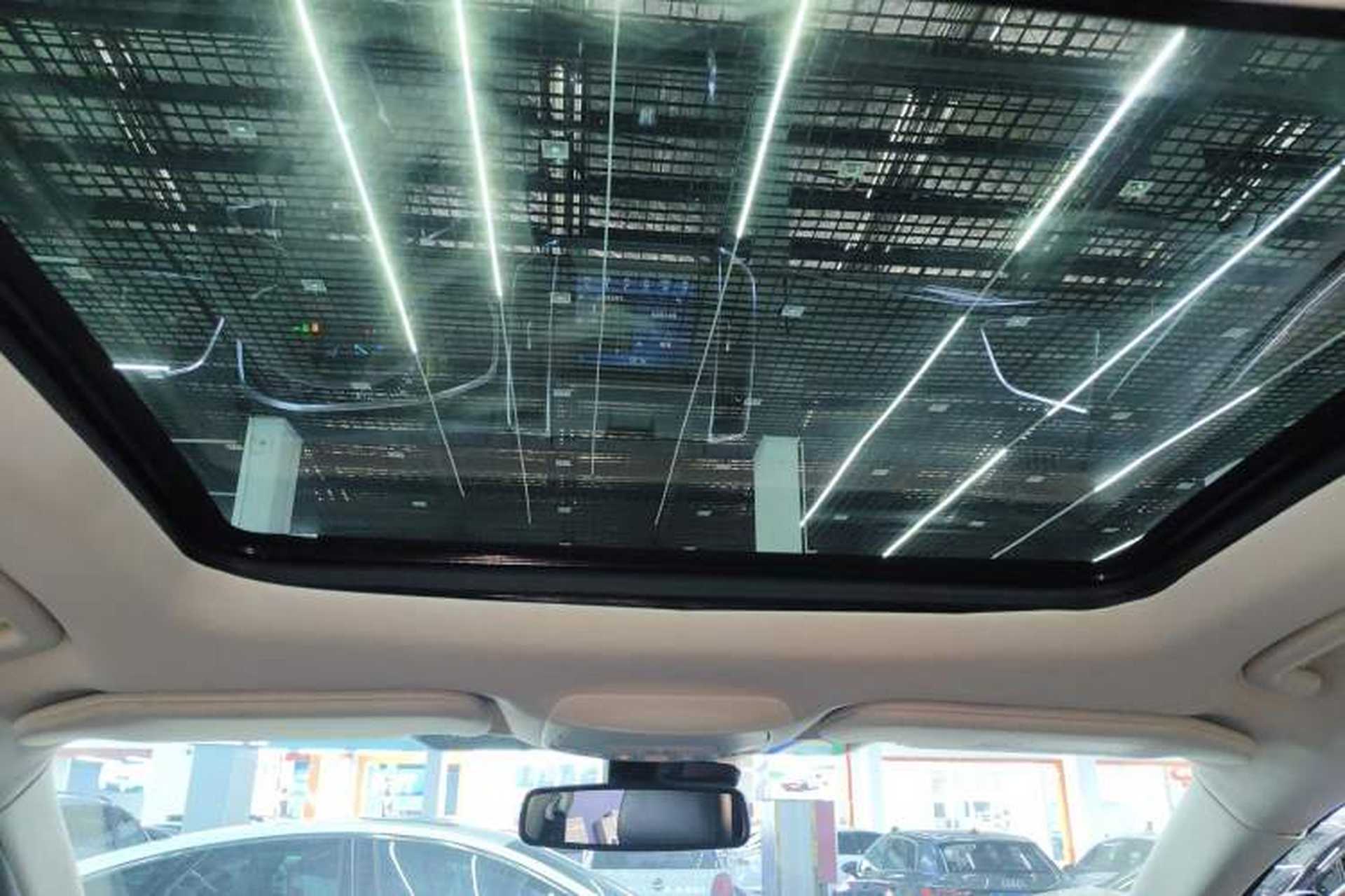Used Ford Edge 2018 EcoBoost 245 Four-Wheel Drive Titanium 7-Seater Headliner