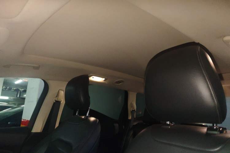 Used Ford Edge 2018 EcoBoost 245 Two-Wheel-Drive Platinum Edition 7-Seater China V Emission Standard Headliner