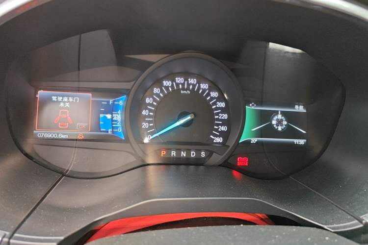 Used Ford Edge 2018 EcoBoost 245 Four-Wheel Drive Titanium 7-Seater Instrument Cluster