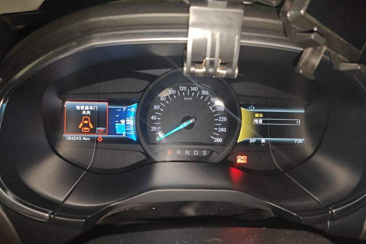 Used Ford Edge 2018 EcoBoost 245 Two-Wheel-Drive Titanium 7-Seater China V Standard Instrument Cluster