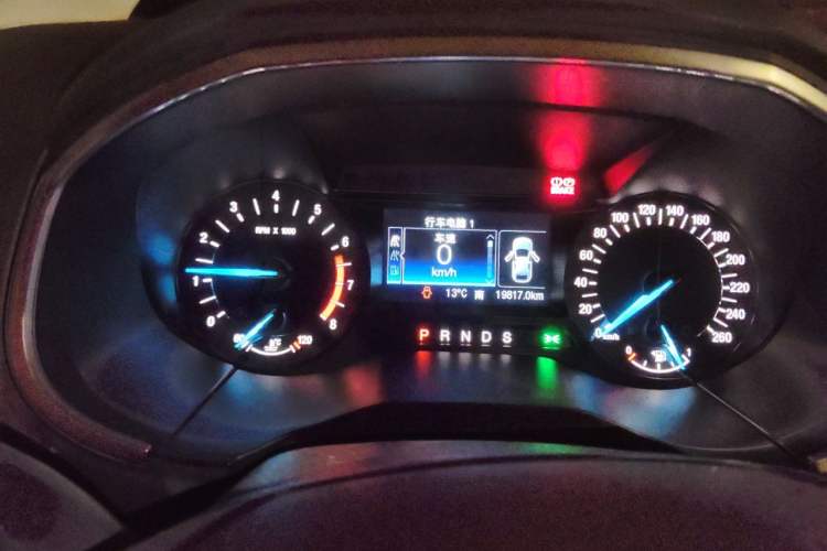 Used Ford Edge 2018 EcoBoost 245 Two-Wheel-Drive Platinum Edition 5 Seats Instrument Cluster