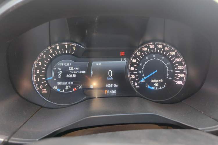Used Ford Edge 2018 EcoBoost 245 Four-Wheel Drive Titanium 7-Seater Instrument Cluster