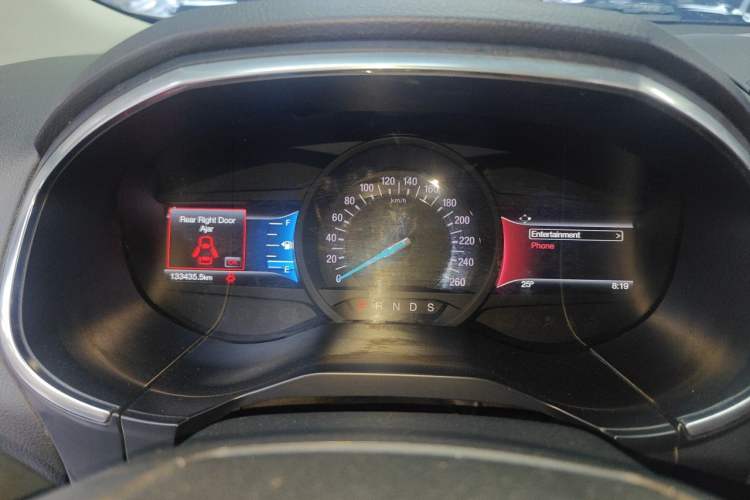 Used Ford Edge 2018 EcoBoost 245 Two-Wheel-Drive Titanium 7-Seater China V Standard Instrument Cluster