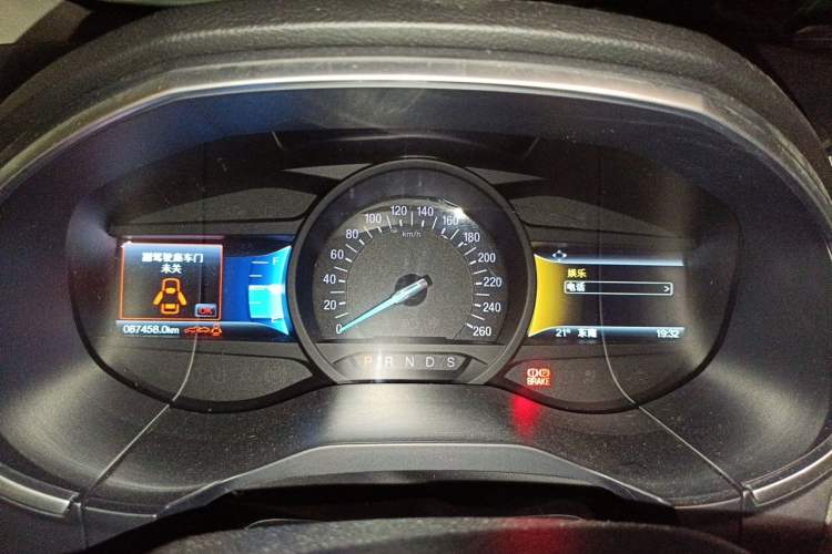 Used Ford Edge 2018 EcoBoost 245 Two-Wheel-Drive Titanium 7-Seater China V Standard Instrument Cluster
