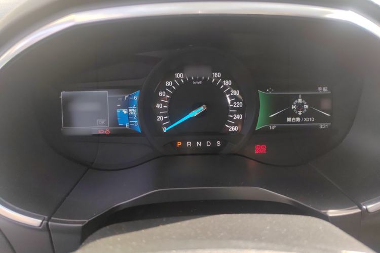 Used Ford Edge 2018 EcoBoost 245 Four-Wheel Drive Titanium 7-Seater Instrument Cluster