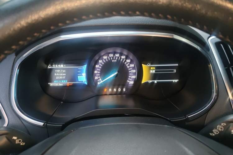 Used Ford Edge 2018 EcoBoost 245 Two-Wheel-Drive Titanium 7-Seater China VI Standard Instrument Cluster