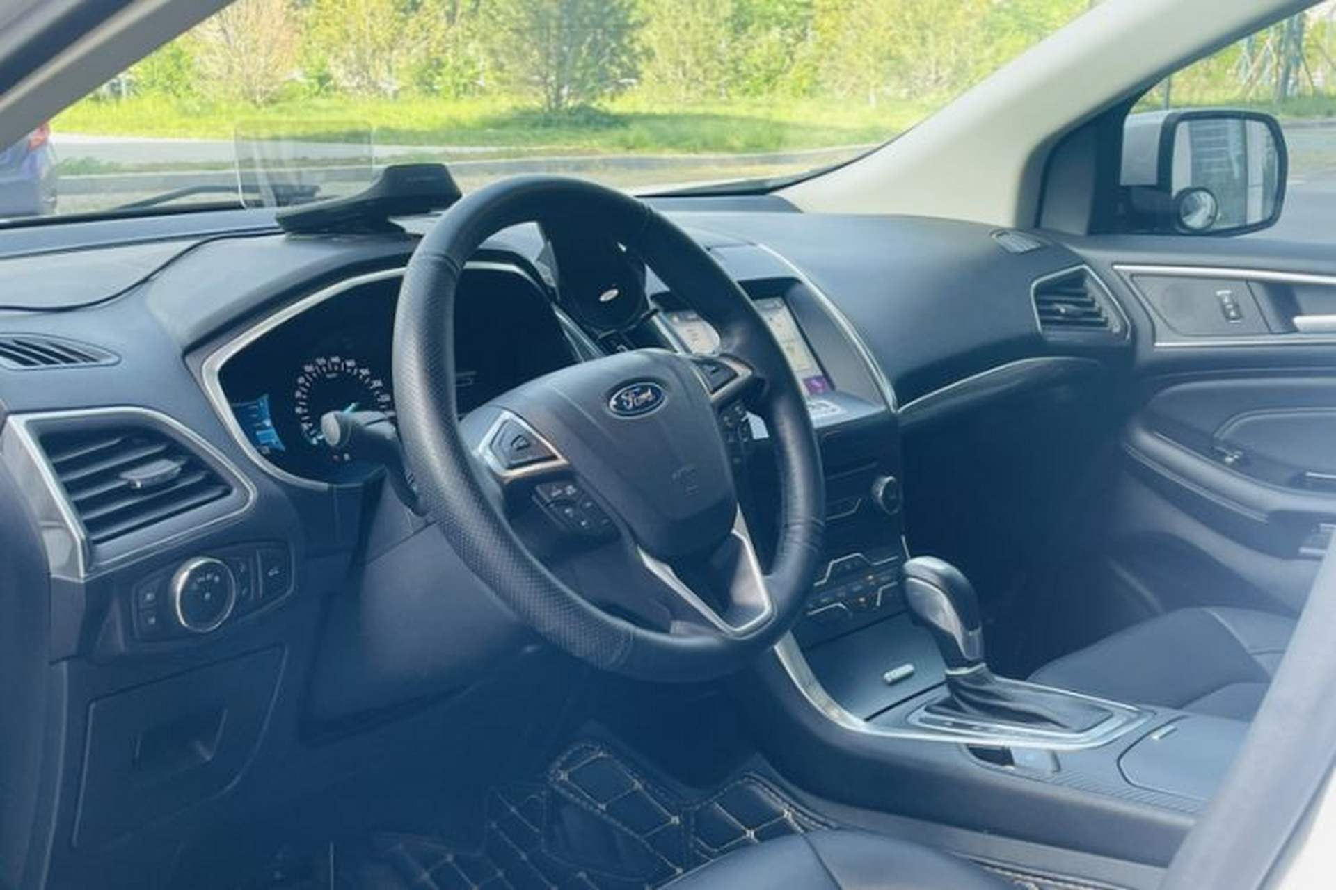 Used Ford Edge 2018 EcoBoost 245 Two-Wheel-Drive Titanium 7-Seater China VI Standard Interior 10