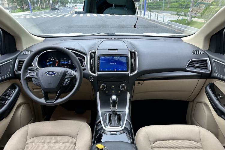 Used Ford Edge 2018 EcoBoost 245 Two-Wheel-Drive Titanium 5-Seater China V Standard Interior 2