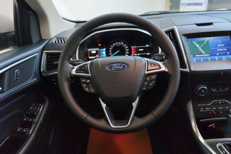 Used Ford Edge 2018 EcoBoost 245 Two-Wheel-Drive Titanium 7-Seater China V Standard Interior 2
