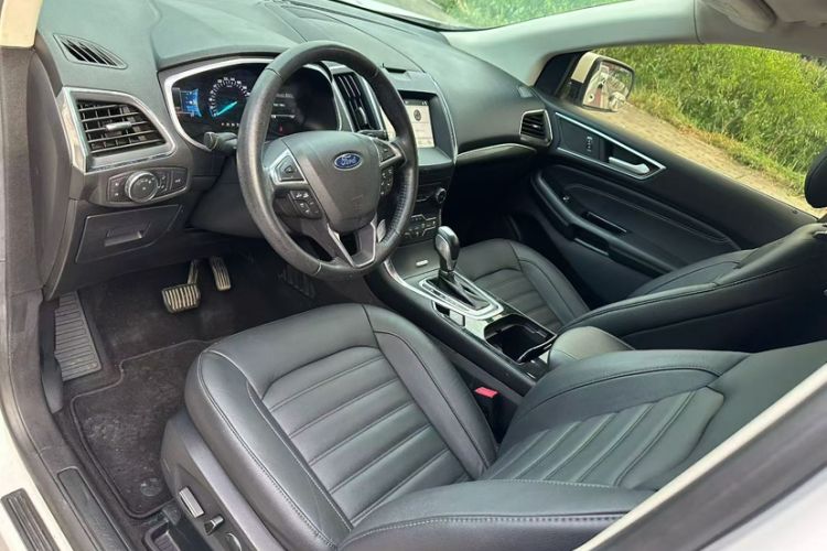 Used Ford Edge 2018 EcoBoost 245 Two-Wheel-Drive Titanium 7-Seater China V Standard Interior 2