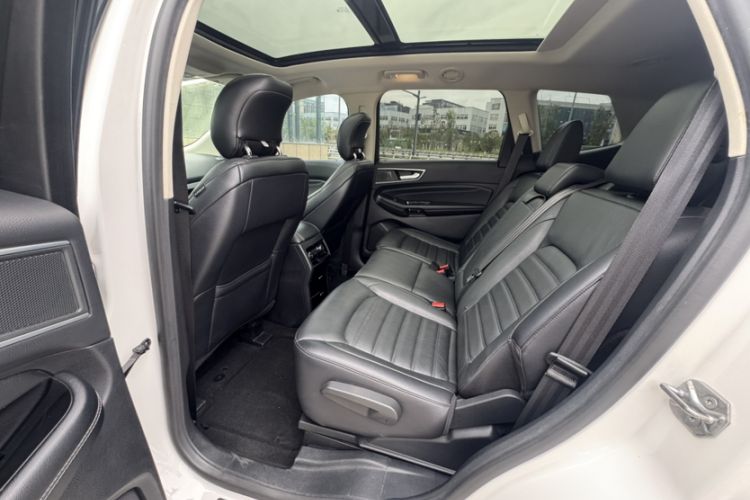 Used Ford Edge 2018 EcoBoost 245 Two-Wheel-Drive Titanium 7-Seater China V Standard Interior 2