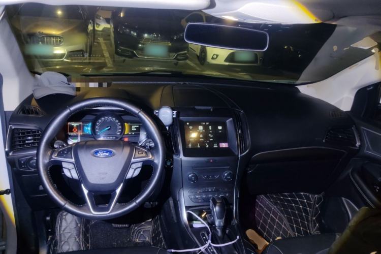 Used Ford Edge 2018 EcoBoost 245 Two-Wheel-Drive Titanium 7-Seater China V Standard Interior 2