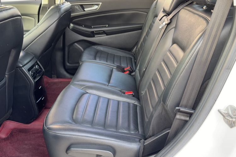 Used Ford Edge 2018 EcoBoost 245 Two-Wheel-Drive Platinum Edition 7-Seater China V Emission Standard Interior 3