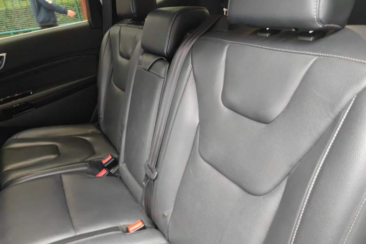 Used Ford Edge 2018 EcoBoost 245 4x4 Titanium Plus 7-Seater China V Standard Interior 4