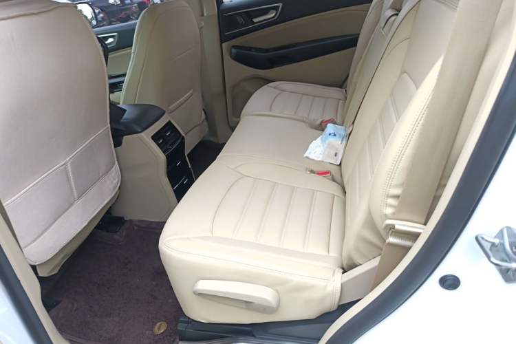 Used Ford Edge 2018 EcoBoost 245 Two-Wheel-Drive Titanium 5-Seater China V Standard Interior 4
