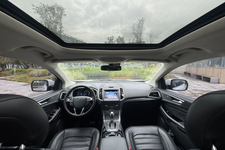 Used Ford Edge 2018 EcoBoost 245 Two-Wheel-Drive Titanium 7-Seater China V Standard Interior 4
