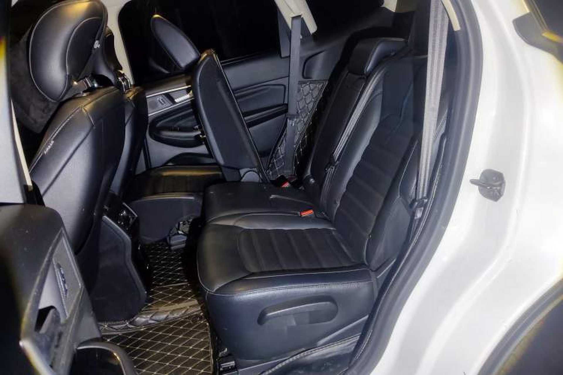 Used Ford Edge 2018 EcoBoost 245 Two-Wheel-Drive Titanium 7-Seater China V Standard Interior 4