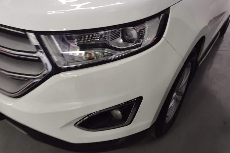 Used Ford Edge 2018 EcoBoost 245 Two-Wheel-Drive Platinum Edition 5 Seats Left Front Headlight