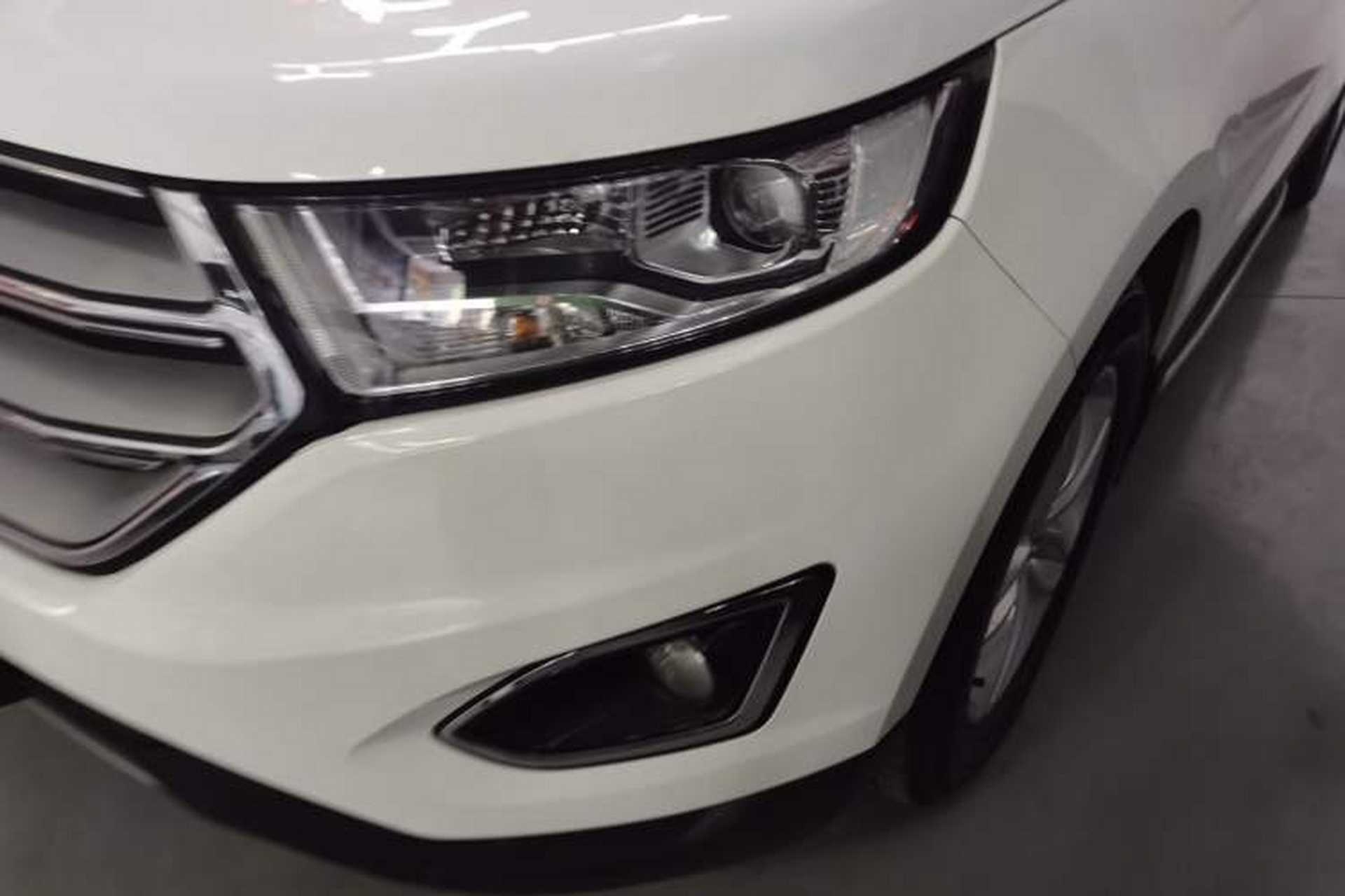 Used Ford Edge 2018 EcoBoost 245 Two-Wheel-Drive Platinum Edition 5 Seats Left Front Headlight