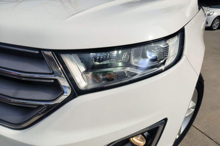 Used Ford Edge 2018 EcoBoost 245 Two-Wheel-Drive Platinum Edition 7-Seater China V Emission Standard Left Front Headlight