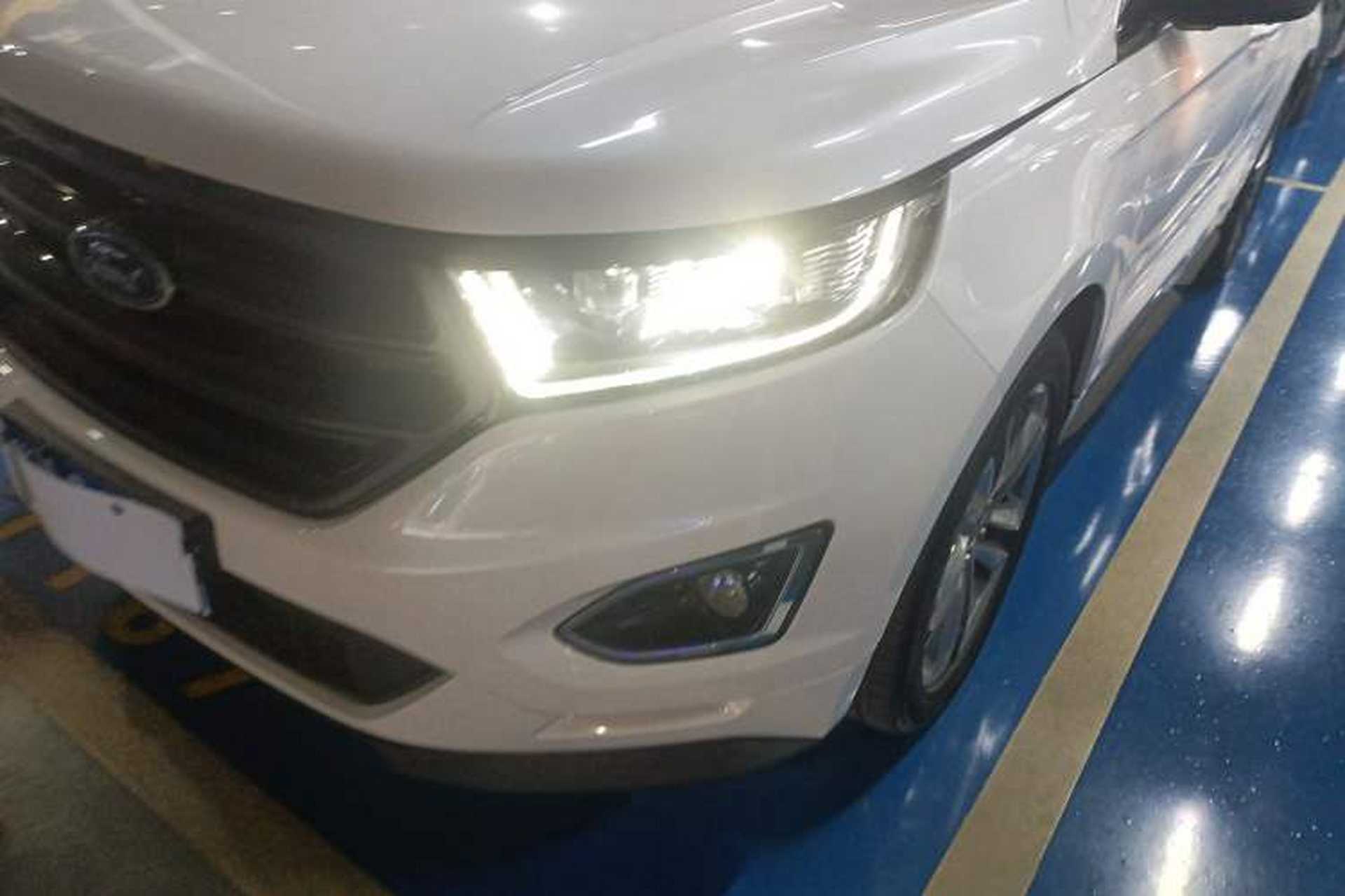 Used Ford Edge 2018 EcoBoost 245 Two-Wheel-Drive Sporty 7-Seater Left Front Headlight