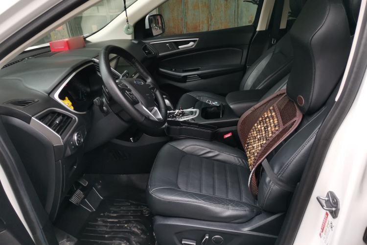 Used Ford Edge 2018 EcoBoost 245 Two-Wheel-Drive Platinum Edition 5 Seats Left Front Seat