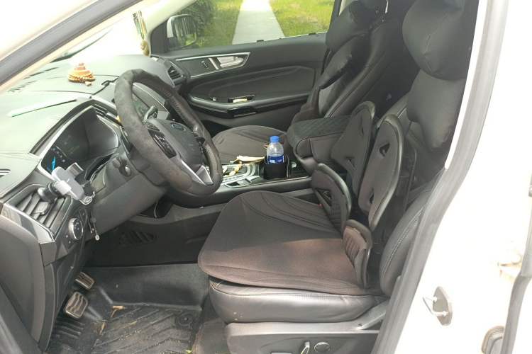 Used Ford Edge 2018 EcoBoost 245 Two-Wheel-Drive Titanium 7-Seater China V Standard Left Front Seat