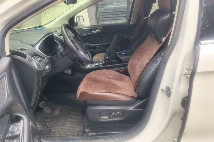Used Ford Edge 2018 EcoBoost 245 Four-Wheel Drive Titanium 7-Seater Left Front Seat
