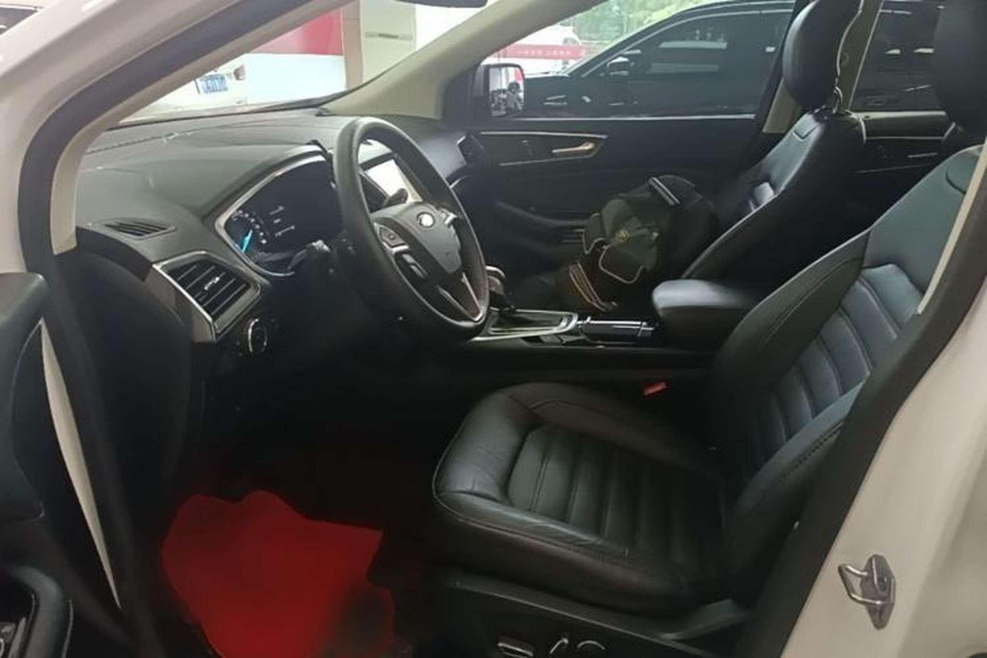 Used Ford Edge 2018 EcoBoost 245 Two-Wheel-Drive Titanium 7-Seater China V Standard Left Front Seat