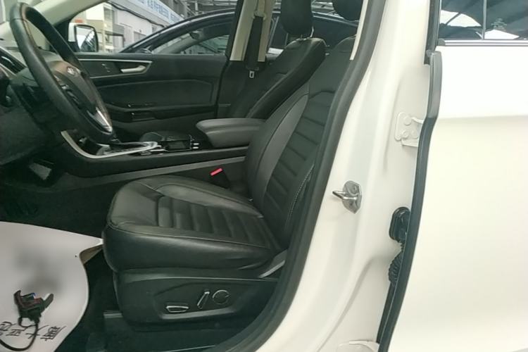 Used Ford Edge 2018 EcoBoost 245 Two-Wheel-Drive Platinum Edition 7-Seater China V Emission Standard Left Front Seat