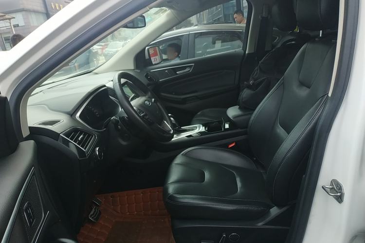 Used Ford Edge 2018 EcoBoost 245 Four-Wheel Drive Titanium 7-Seater Left Front Seat