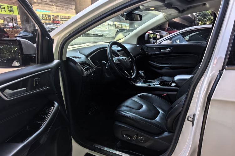 Used Ford Edge 2018 EcoBoost 245 Four-Wheel Drive Titanium 7-Seater Left Front Seat